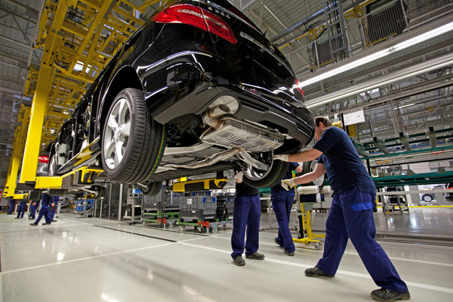 Geschafft: Das fertige Auto vor der Endabnahme