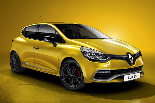 Ebenfalls neu aufgelegt hat Renault den Clio R.S. Er kommt auf unverndert 200 PS, die jetzt aber aus einem kleineren, dafr aufgeladenen Motor stammen. Der Normverbrauch sinkt um zwei auf 6,2 Liter