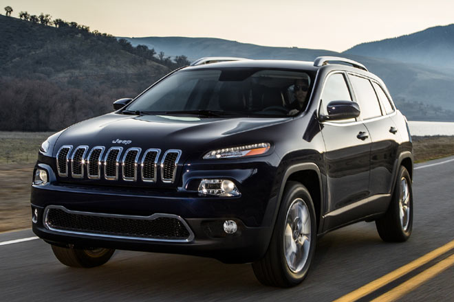 Der untere Lufteinlass erinnert etwas an Kia. Die Radstellung an der Hinterachse wirkt merkwrdig, mglicherweise ist das Foto schlecht retuschiert