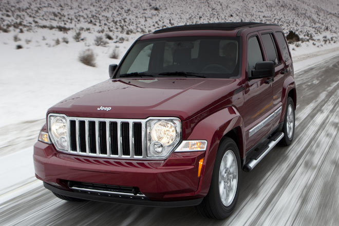 Vielleicht cooler und typisch amerikanisch, aber auch technisch und optisch veraltet: Der Jeep Liberty wird vom neuen Cherokee beerbt