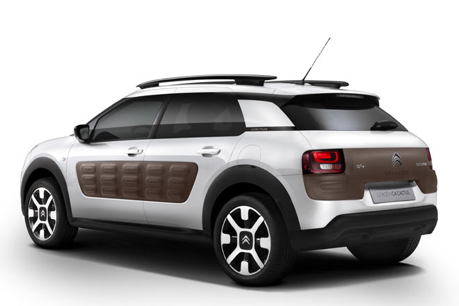 Der C4 Cactus ist mit 1,48 Meter recht niedrig ausgefallen, das Dach soll schwebend wirken. Unpraktisch: Der Tankdeckel sitzt links