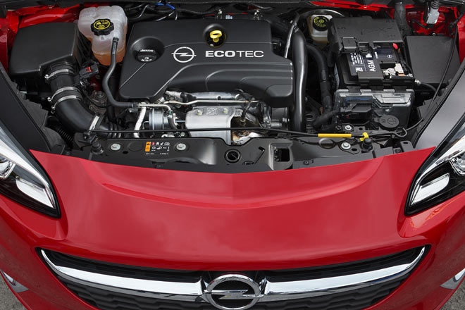 Unter der Haube hlt ein neu entwickelter Einliter-Dreizylinder-Benziner mit Direkteinspritzung, Turboaufladung und Ausgleichswelle Einzug, dem Opel die besten Manieren unter seinesgleichen attestiert