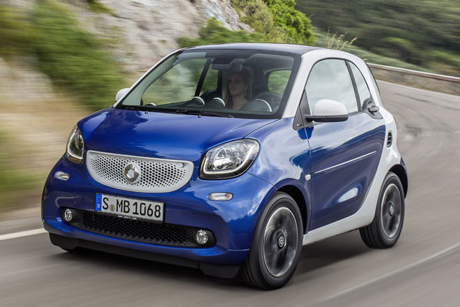 Gestatten, Smart Fortwo, Generation III. Lange hat Daimler die Fans und Kunden warten lassen, nun endlich rollt der neue Smart allmhlich an