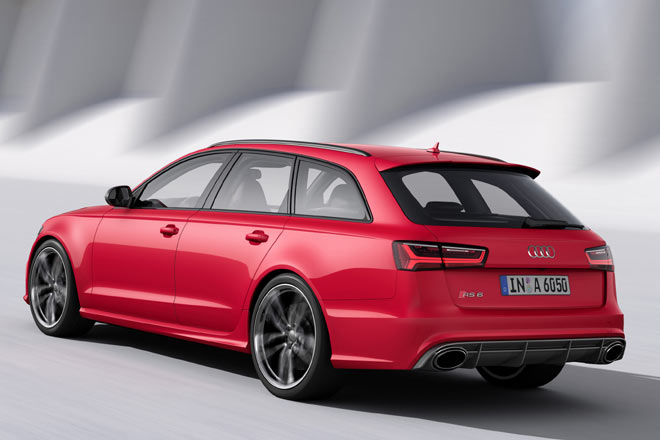 Fr das Geld eines RS6 bekommt man zwei A6 Avant TDI, die es jetzt statt mit 190, 204, 245 und 313 PS mit 150 und 190 (2,0 TDI »ultra«) sowie 218, 272 und 320 PS (3,0 V6 »clean diesel«) gibt