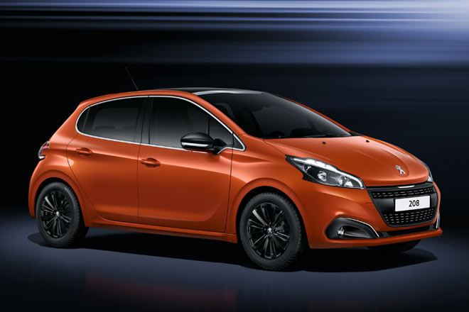 Drei Jahre und fast 1 Million Exemplare nach dem Start frischt Peugeot den 208 auf. Wichtigste Merkmale sind der breitere und nun besser integrierte Khlergrill und die nach auen gewanderten Nebelleuchten