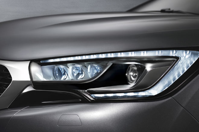 Der Blinker ist Audi-like als Lauflicht ausgefhrt, auch die Nebelscheinwerfer setzen auf LEDs