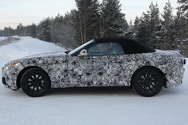 Anders als die Japaner wird sich der BMW aber vom Hardtop verabschieden und ein klassisches Stoffverdeck tragen