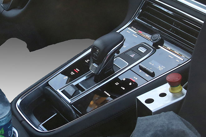 Die Luftduschen sind nun unauffälliger horizontal angeordnet, die Anzeigen sind schön implementiert