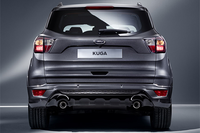 Schmalere Innenteile der Leuchten als bisher. Die primitive Griffleiste am Heck verschwindet, daf�r gibt es jetzt zwei Spalten in der Heckklappe