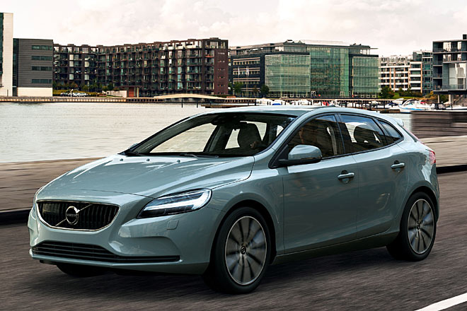 Eine gewisse Ähnlichkeit beim Tagfahrlicht zu Audi ist nicht zu übersehen &ndash; oder andersherum