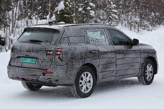 Das Fenster in der C-Säule dürfte anders als beim X-TRAIL nach unten hin auslaufen