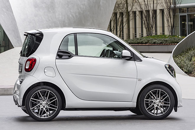 Der Dreizylinder leistet jetzt 109 PS und schickt 170 Newtonmeter über das Doppelkupplungsgetriebe auf die Hinterachse