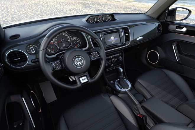 Im Interieur bleibt nahezu alles beim Alten, auch die Motorenpalette und die Preise ändern sich nicht