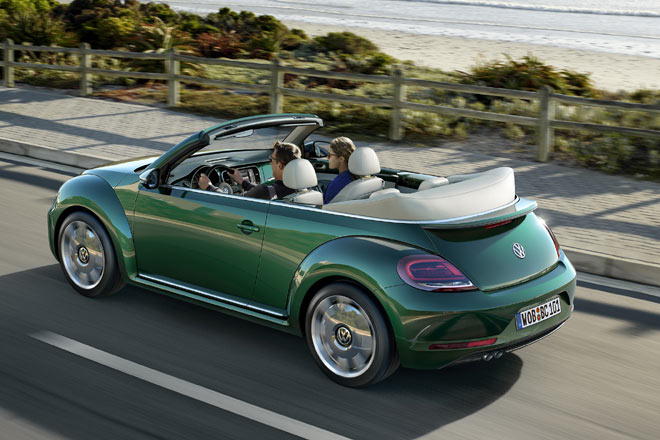 Der Beetle ist nach wie vor ein schönes Auto, das sich 2016 bisher fast so gut verkauft hat wie der nutzwertorientierte Sharan