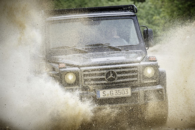 Mercedes bringt wieder eine Professional-Variante des G-Modells, die sich aus AMG und Zylinderzahl nichts macht, dafür aber authentischer daherkommt