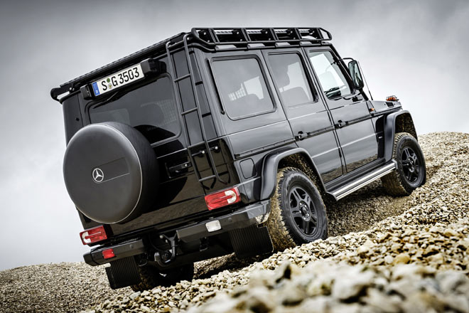 Die Rampenwinkel sind besser als beim normalen Modell, die übrigen Geländeeigenschaften wie Wattiefe (60 cm), Steigungsfähigkeit (100%) oder Kippwinkel (54 Grad) gleich gut