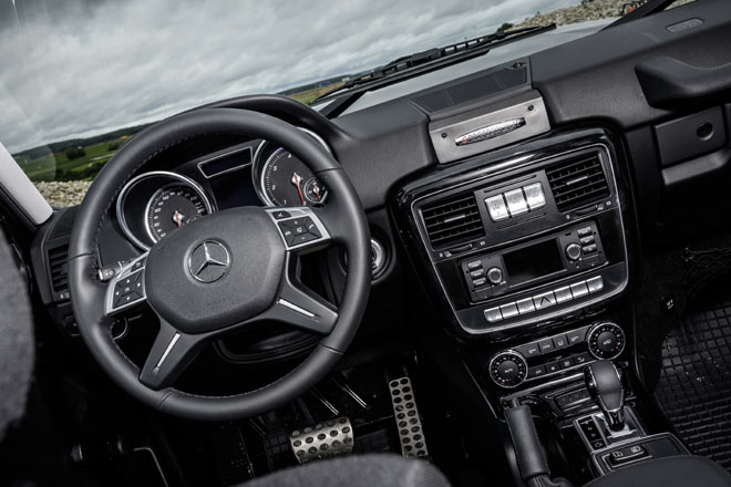 Innen entspricht der Professional den anderen Modellen, er baut nicht mehr auf der alten, zweckmäßigen W461-Baureihe auf