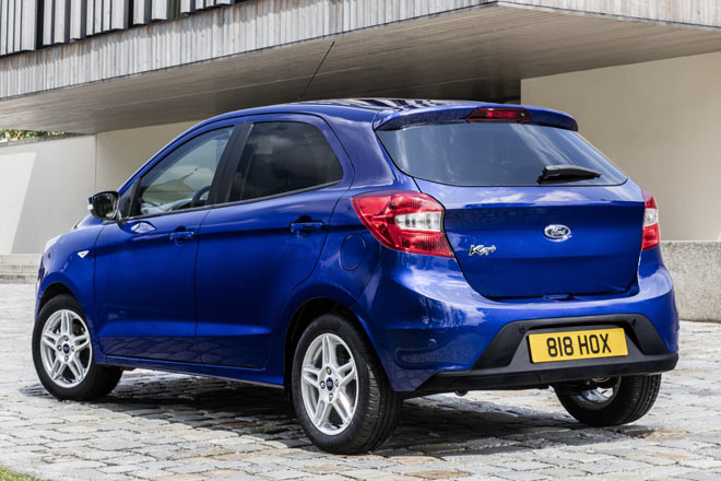 Das Design ist enttäsuchend, weil lieblos und beliebig. Speziell die hinteren Türen und der Bereich der C-Säule vermögen nicht zu überzeugen