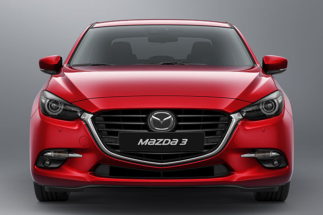 ... über die Scheinwerfer reicht, die ihrerseits jetzt mit LED-Technik bestückt sind. Außerdem: Schönere Blinker-Integration und kleinere, weil ebenfalls LED-basierte Nebelscheinwerfer