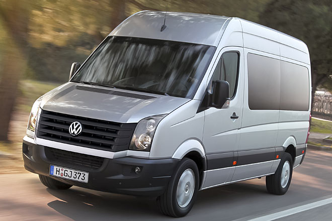 Und so der ganze Transporter: Die Scheinwerfer waren charakteristisch, aber nicht gerade gelungen, die schrägen Sicken wirken altbacken