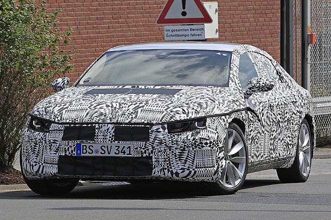 Zurück zur Region um den Nürburgring, wo dieser Tage auch der CC-Nachfolger gesichtet wurde. Als Basis dient wieder der Passat, der Name CC dürfte ersetzt werden