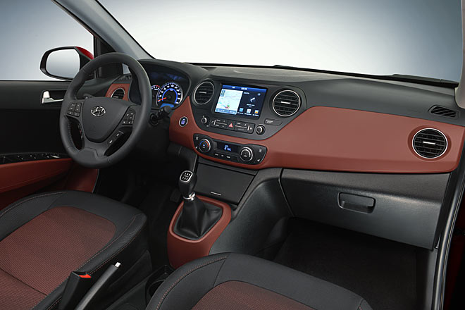 Das i10-Interieur war schon immer gut gelungen, so dass weder in punkto Design noch funktionell Änderungsbedarf bestand