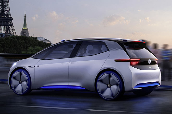 Das Design ist ungewohnt und im Ansatz futuristisch. Das Serienmodell darf man sich durchaus �hnlich vorstellen. Die fehlenden Au�enspiegel werden normal werden, aktuell wirkt es befremdlich