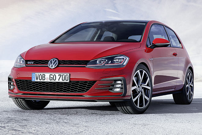 Beim GTI fällt die rote Applikation im Scheinwerfer nun noch mehr auf, die Frontschürze ist schöner als bisher