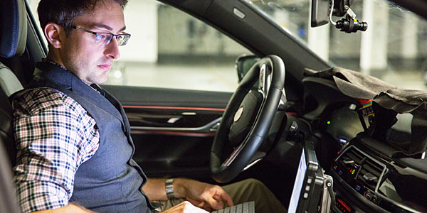 BMW: Neues Entwicklungszentrum für autonomes Fahren