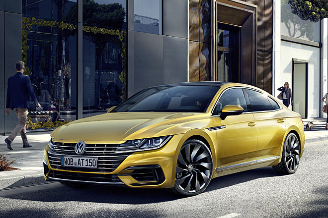 Noch einmal der Arteon in extra-bonziger Pose: Der Anblick ist ungewohnt, aber gar nicht schlecht