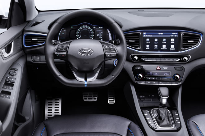 Das Interieur ist überwiegend ansehnlich und funktional