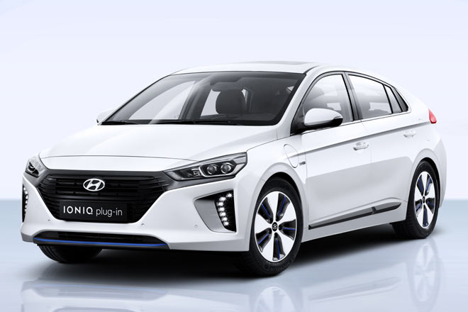 Der Ioniq PHEV (Plug-in-Hybrid) wird im Jahresverlauf das Trio vervollständigen