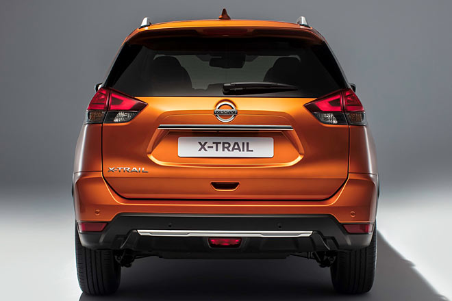 Es bleibt aber bei nur teilweiser LED-Technik und beim sichtbaren Klappengriff