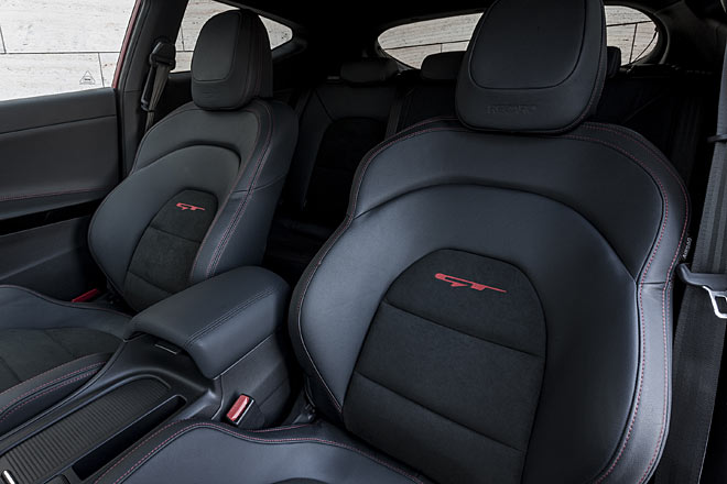 Die Sitze von Recaro dagegen schmeicheln dem Auge und mehr noch dem Rücken: Komfort und Seitenhalt sind bestens (Bild zeigt den dreitürigen pro_cee'd GT)