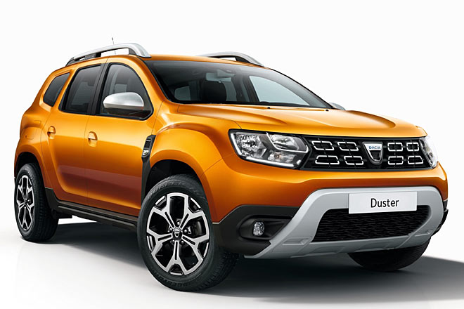 17-Zoll-Räder sind jetzt Standard, hinter dem vorderen Radhaus sorgt ein schwarzes Dekorelement für einen bulligen Auftritt. Nur schade, dass Dacia die Klapptürgriffe nicht ausmustert