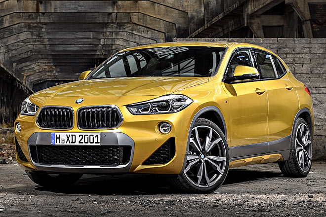 Der Neuzugang versprüht mit einigen ungewohnten Designdetails optisch mehr Frische als andere X-Modelle der Münchner. Hierzu zählt neben der optionalen, grauen Beplankung insbesondere &raquo;