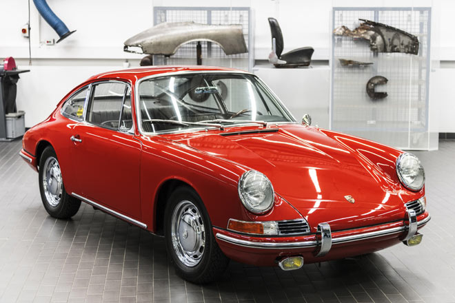 Einer der �ltesten je gebauten 911 kann jetzt im Porsche-Museum bewundert werden