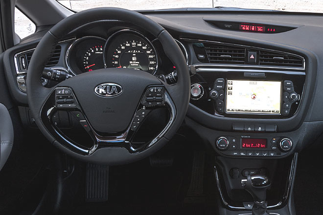 Zum Vergleich: Blick ins aktuelle Cee'd-Interieur