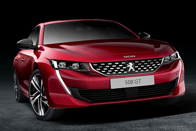 Und das ist der echte GT mit 225 PS starkem Benziner. Im kommenden Jahr soll eine Hybridvariante mit rund 300 PS folgen