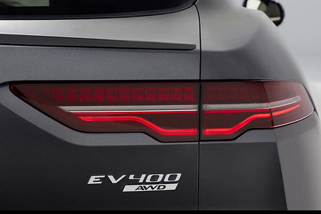 ... bleibt die Aufschrift am Heck trotz Nennung der PS-Zahl unaufdringlich