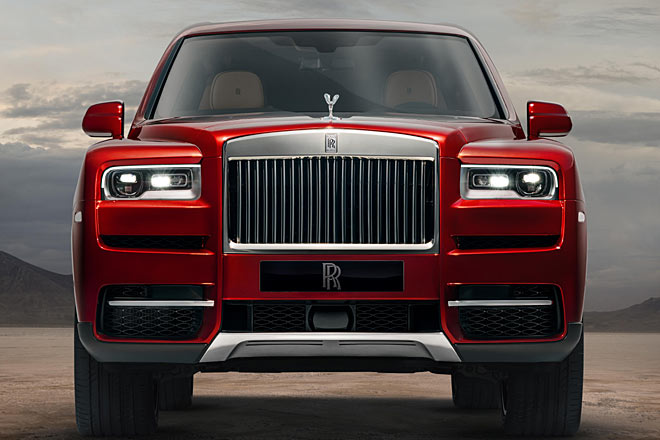 Mit 5,34 Metern Länge und 2,14 Metern Breite verweist der Cullinan selbst die Stretch-Versionen anderer SUV-Giganten auf die Ränge. Ob das Auto auch formal gelungen ist, liegt im Auge des Betrachters