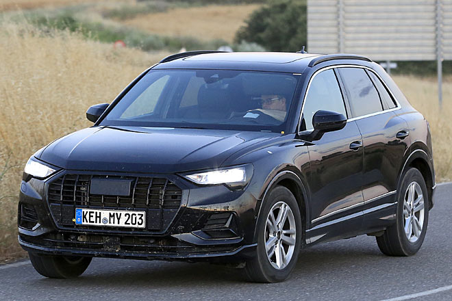 Die Fuge zwischen Kotflügel und Haube verläuft jetzt gerade bis zur Windschutzscheibe, die Radhäuser sind stärker nach oben betont als zuvor