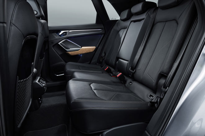 Praktisch: Die Rückbank lässt sich fortan um 15 Zentimeter längs verschieben und ihre Lehnenneigung siebenfach verstellen. Der Kofferraum wächst merklich, die Ladekante sitzt tiefer