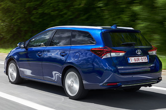 Auch in Sachen Exterieur-Design fällt der Auris weit hinter seinen Nachfolger zurück