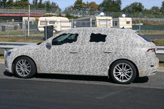 Während die Proportionen ähnlich wie bisher wirken, ist das Design prägnanter udn bulliuger geworden, die Fensterflächen fallen vermutlich etwas kleiner aus