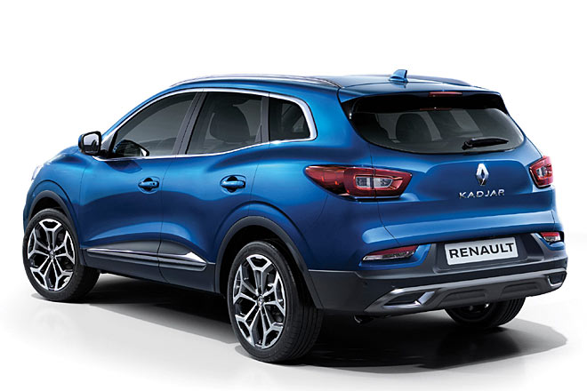 Am Heck zeigt der Kadjar mit neuer Schürze mehr Präsenz. Die Fake-Blenden hätten nicht sein müssen, ebenso wie die merkwürdigen Türgriff-Einsätze
