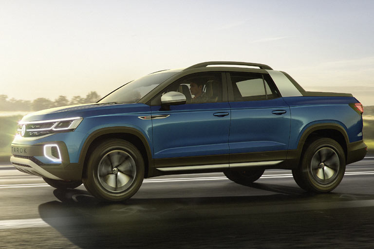 Die C-Säulen gehen praktisch in einen Targa-Bügel über und sind in Kontrastfarbe ausgeführt. Ob das Auto schön genug für den Massengeschnmack ist, bleibt abzuwarten