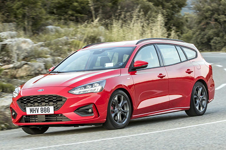 Der neue Ford Focus ist jetzt auch als Kombi bestellbar. Der Turnier ist deutlich länger als die Limousine. Im Bild die sportlich aufgepeppte ST-Line