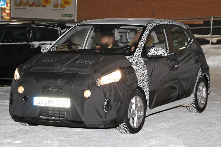 Die Proportionen und die Fensterlinie sind schon recht gut zu erkennen, ebenso die Anordnung der Leuchten