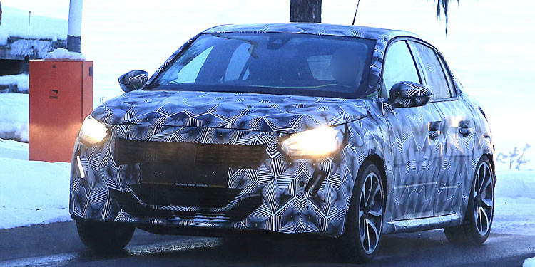 Erlkönig: Peugeot 208 vor dem Start